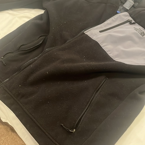 The North Face fleece jacket - Picture 8 of 9